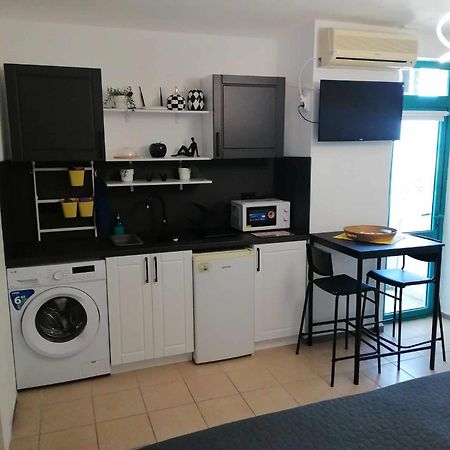 Alba Family Club Hotel Primorsko Bagian luar foto