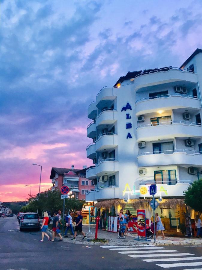 Alba Family Club Hotel Primorsko Bagian luar foto