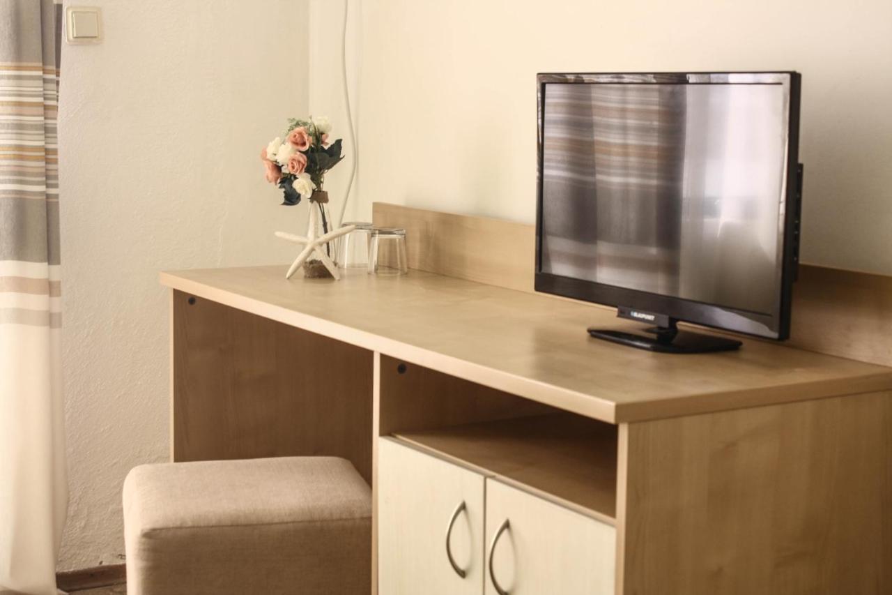Alba Family Club Hotel Primorsko Bagian luar foto